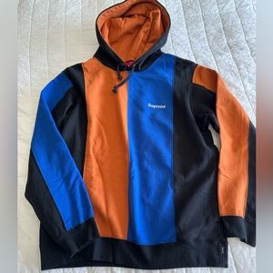 Never been worn Supreme tri-color sweatshirt-size L